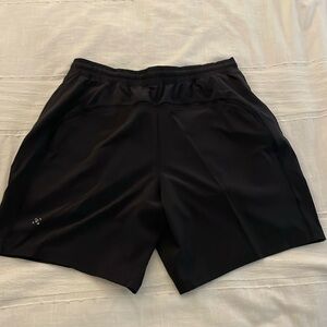 Lululemon Pacebreaker shorts